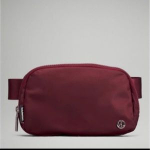 NEW Lululemon Everywhere Belt Bag